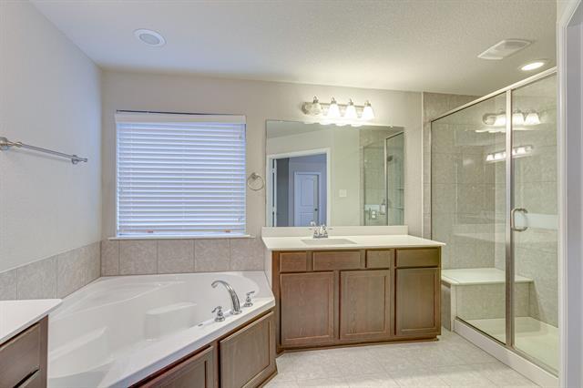 Building Photo - 4772 Bridgewater St