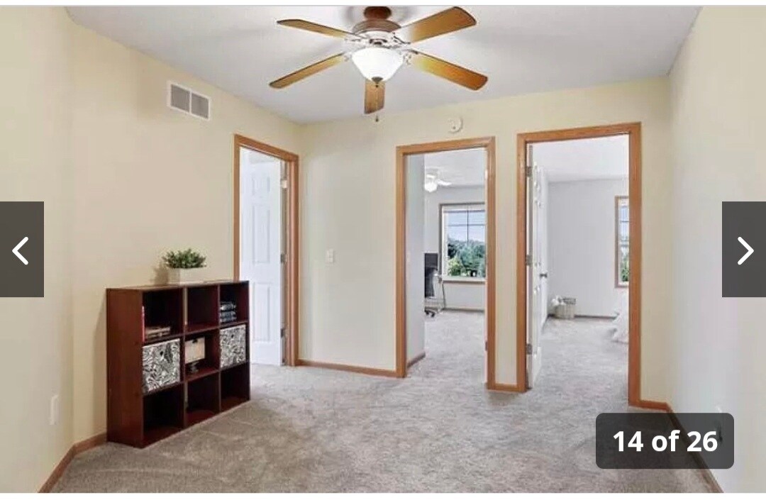 Building Photo - 3239 Oak View Dr