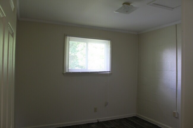 Building Photo - 1109 I St