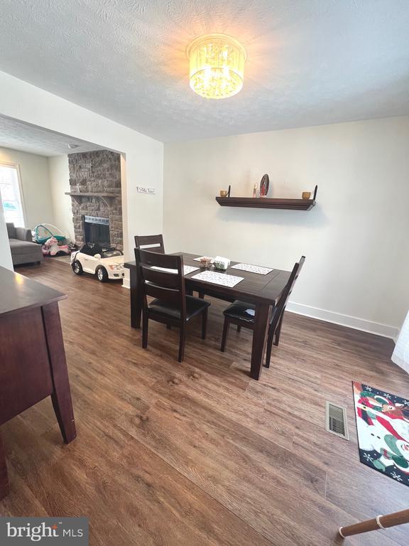 Building Photo - 2405 Gifhorn Ct