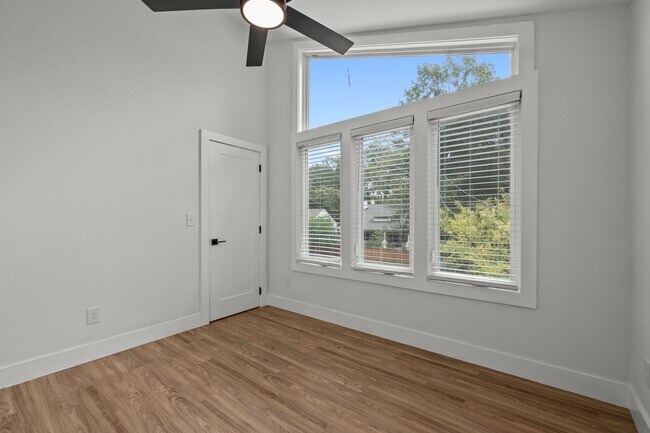 Building Photo - New Construction in Trinity Park near Duke - 2 Bed, 2 Bath, Stunning! - Pet Friendly