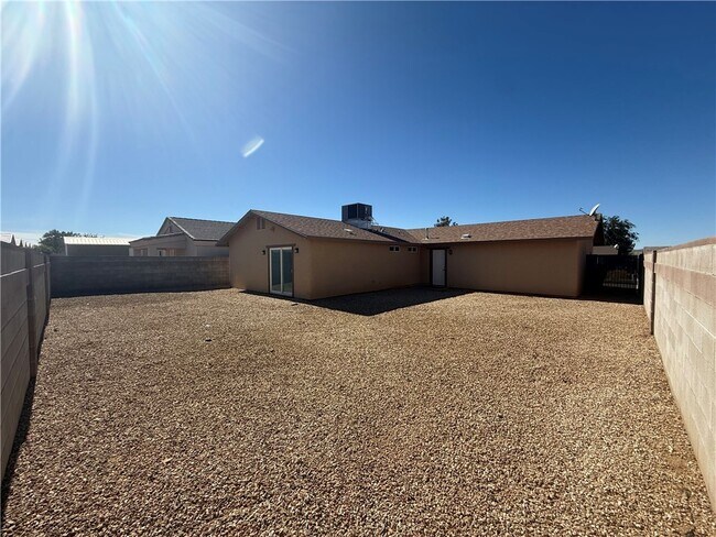 Building Photo - 3144 N Prescott St