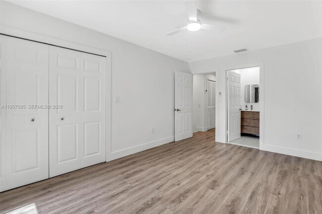 Building Photo - 3130 Bird Ave