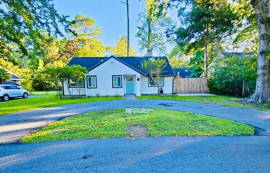 Building Photo - 1126 Morning Glory Ct