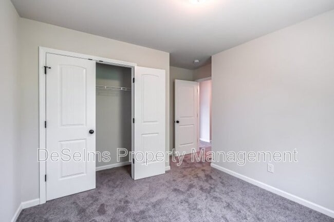 Building Photo - 3022 Chance Ct