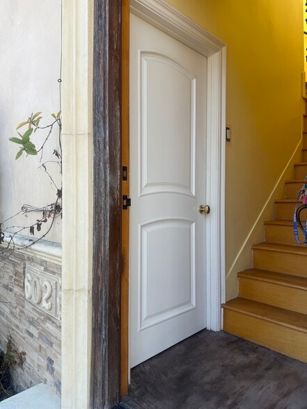 Building Photo - 602 Elvira Ave