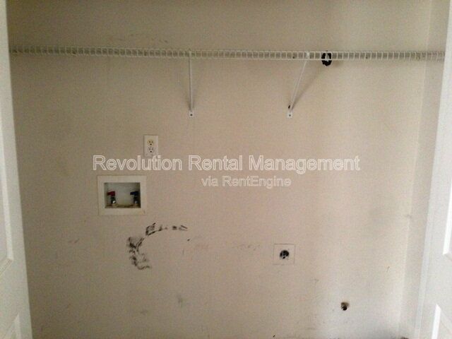 Building Photo - 380 Othello Dr