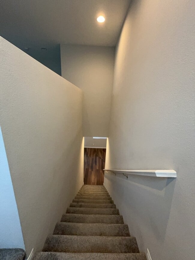 Building Photo - 2122 Bethesda Fountain Rd