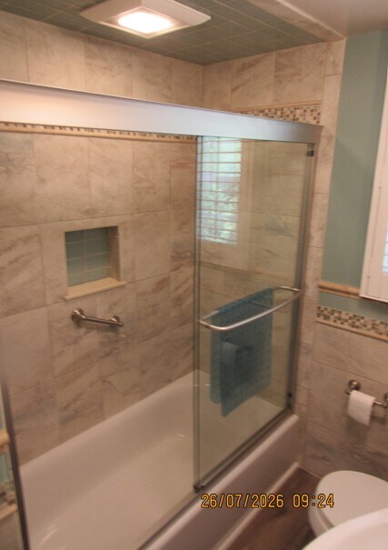 upper bathroom - 114 Maple St