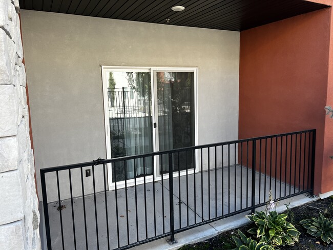 Patio - 875 S Depot St