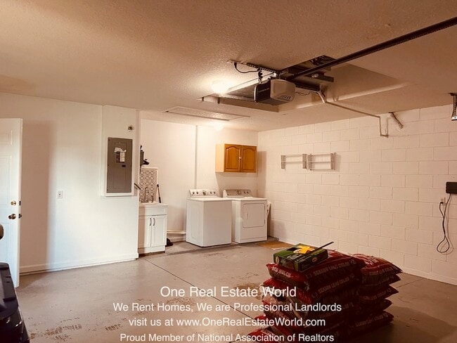 Building Photo - 3223 Whooping Crane Run