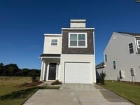 Building Photo - 515 Hill Rd