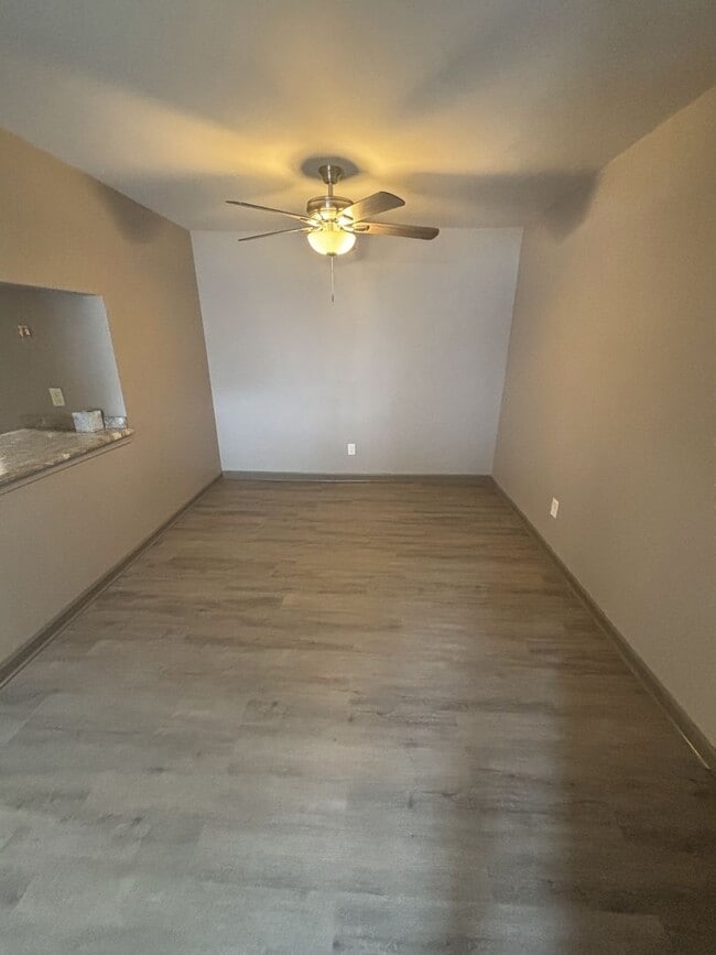 Building Photo - 2 Bed 2 Bath zoned for Homewood City schools