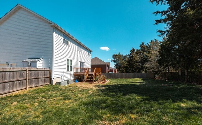 Building Photo - 4Bd/3.5Ba Home Available