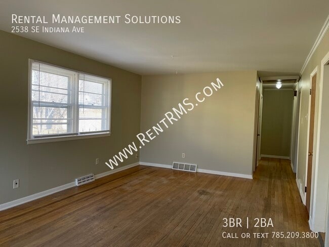 Building Photo - 2538 SE Indiana Ave