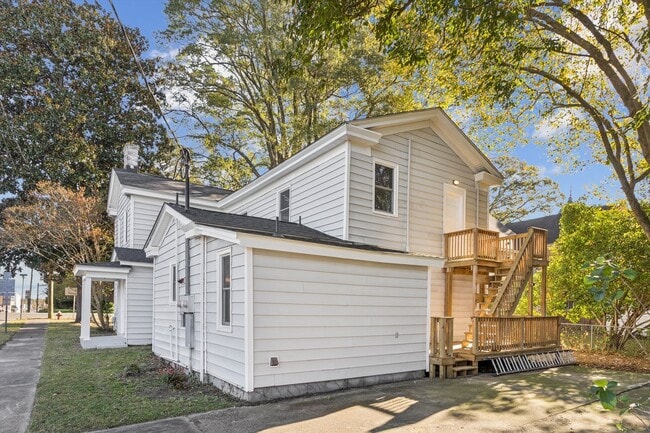Building Photo - Call Sabrina Thomas Office at 757-767-0767 for more information