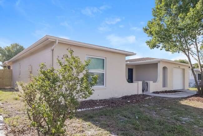 Building Photo - 9344 Wolcott Ln