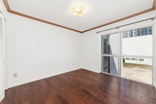 Building Photo - 5050 Ambassador Way