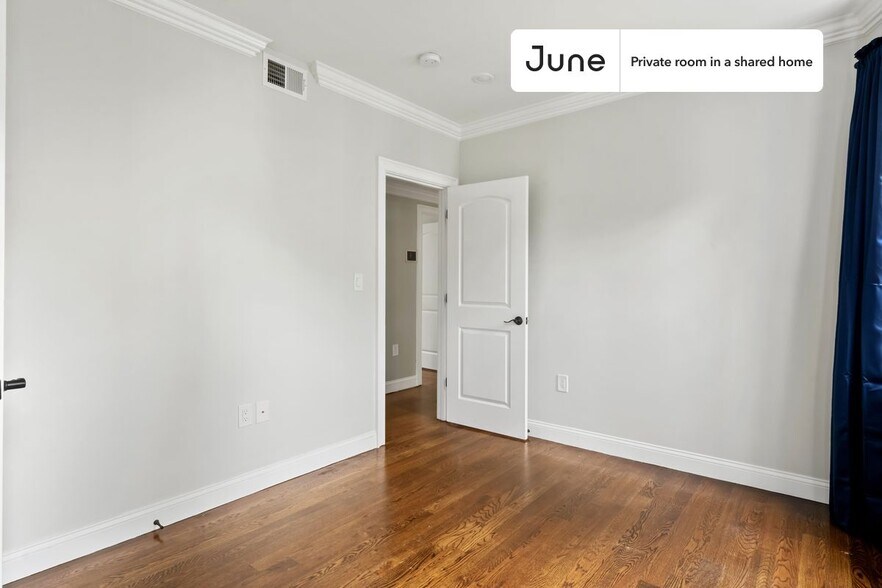 Building Photo - Room in Shared 4 bed/1.5 bath home in Brighton