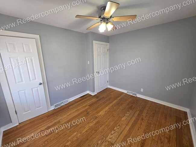 Building Photo - 2 Bedroom / 2 Bath Home Walking Distance to PNW-Hammond Campus