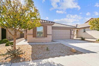 Building Photo - 40925 W Patricia Ln