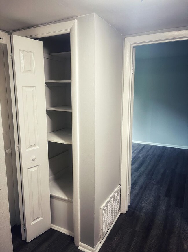 Building Photo - 2 Bed 1 Bath Bladensburg, MD