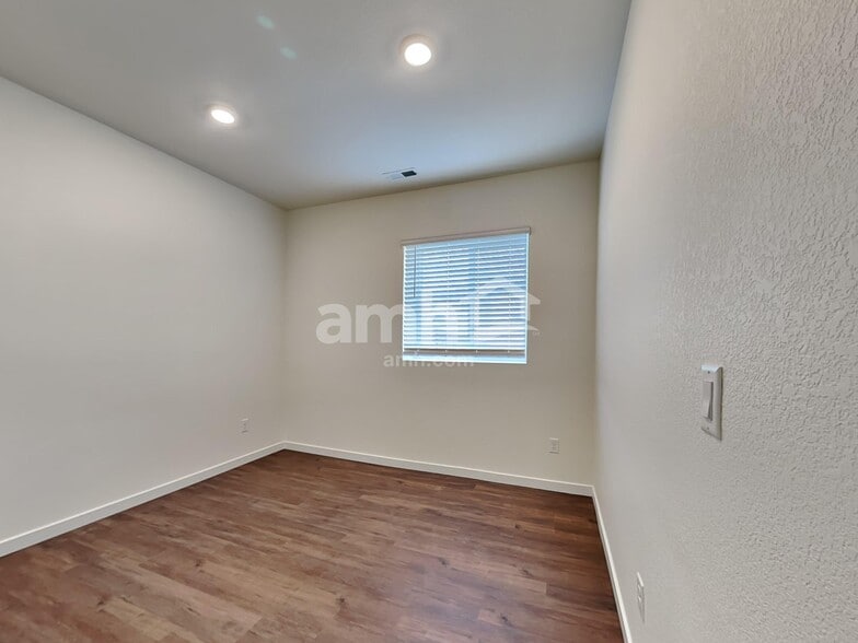 Building Photo - 11639 Cody Rdg Wy