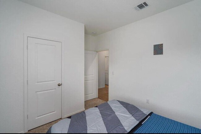 Building Photo - 14113 Lyndora Ln