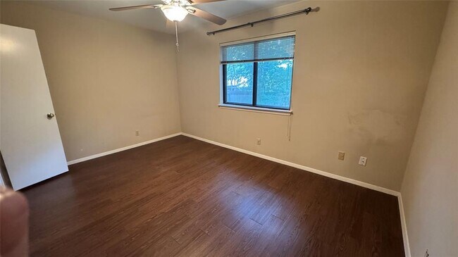 Building Photo - 4205 Steve Scarbrough Dr