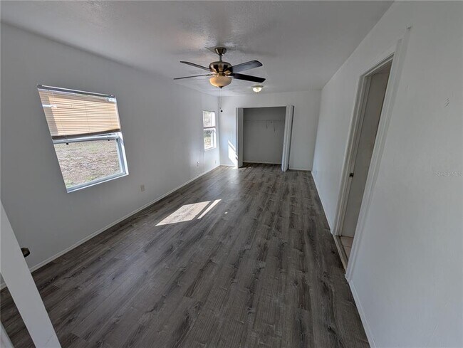 Building Photo - 27284 Sunnybrook Rd