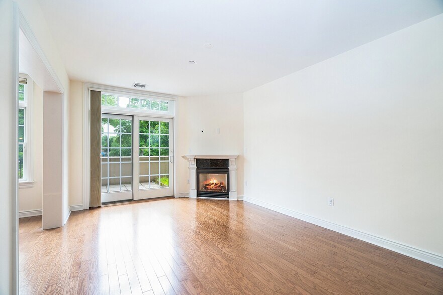 Building Photo - 101 Sheldrake Pl