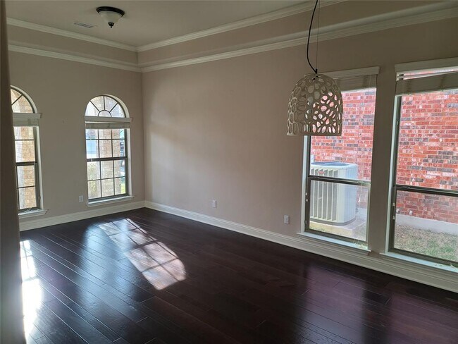 Building Photo - 708 Williams Way