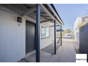 Building Photo - $500 OFF OF FIRST MONTH'S RENT MOVE IN SPE...