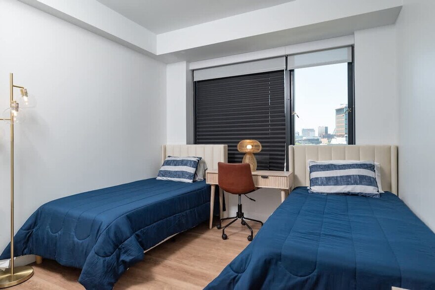 Building Photo - 151 North First Street-SI ID1252113P