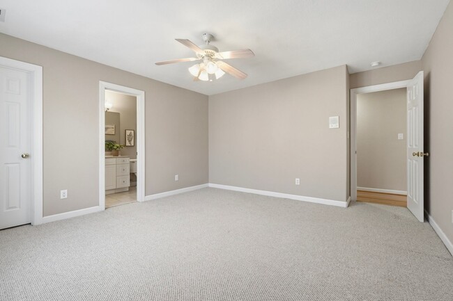 Building Photo - Ready NOW in The Reserve at Great Neck, Top-Rated Schools, Pet Friendly
