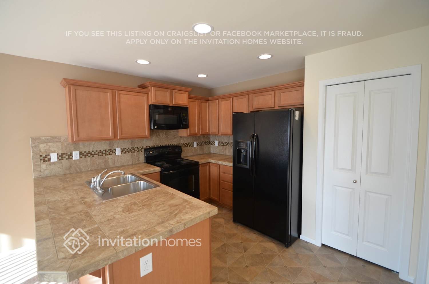 Building Photo - 3407 S 296th Pl