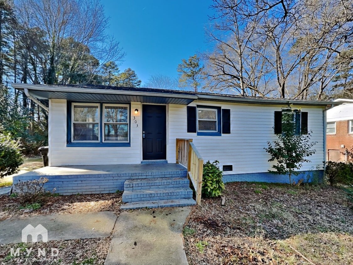Primary Photo - 303 Alda Dr