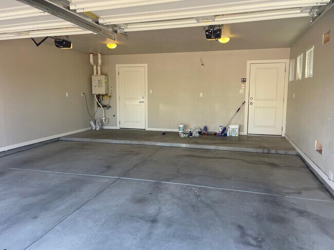 Building Photo - 1668 Bull Lea Dr SE