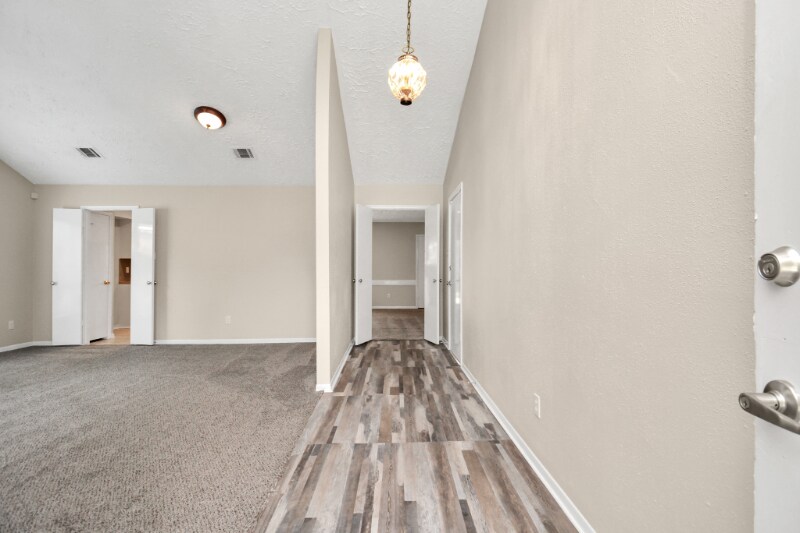 Building Photo - 22206 Elsinore Dr