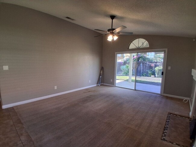 Building Photo - Beautiful Single-Story Home in Pheasant Run – Move-In Ready!