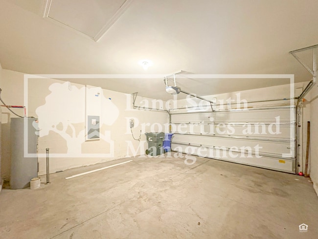 Building Photo - 5781 Arlington River Dr.