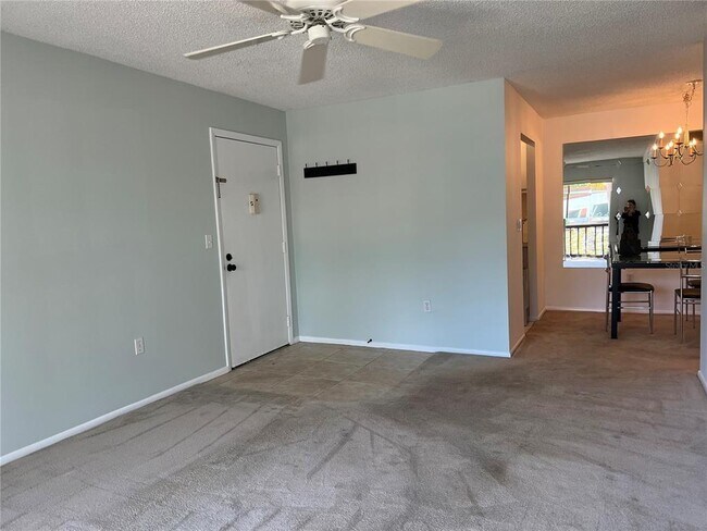 Building Photo - 3245 S Beneva Rd