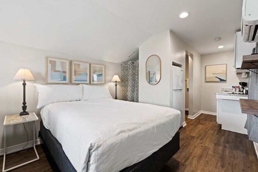 Building Photo - 110 Eglin Pkwy SE