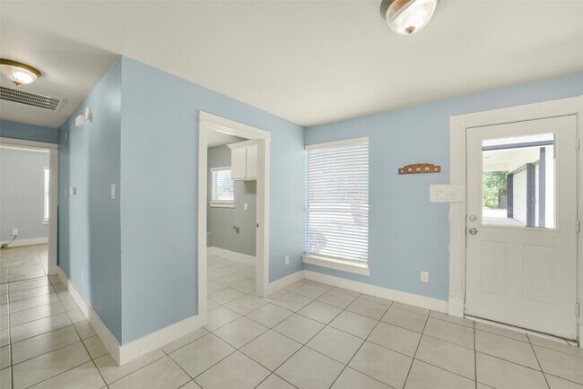 Building Photo - 22405 Beckendorff Rd