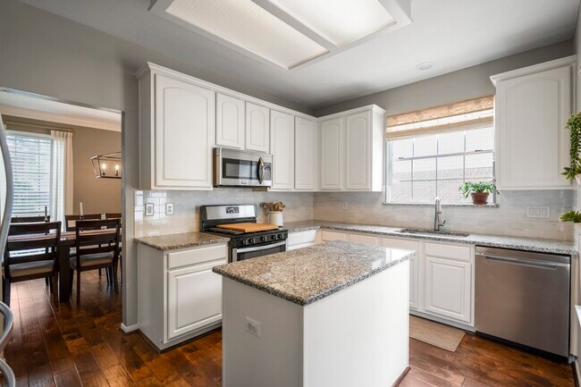Building Photo - 16315 Hammerwood Ct