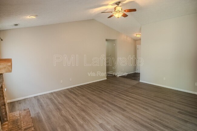 Building Photo - 5053 Saddle Dr