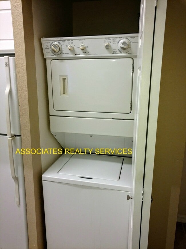 Building Photo - COMING SOON! Amazing Flat apartment, 1 block from Haile Village Center!!