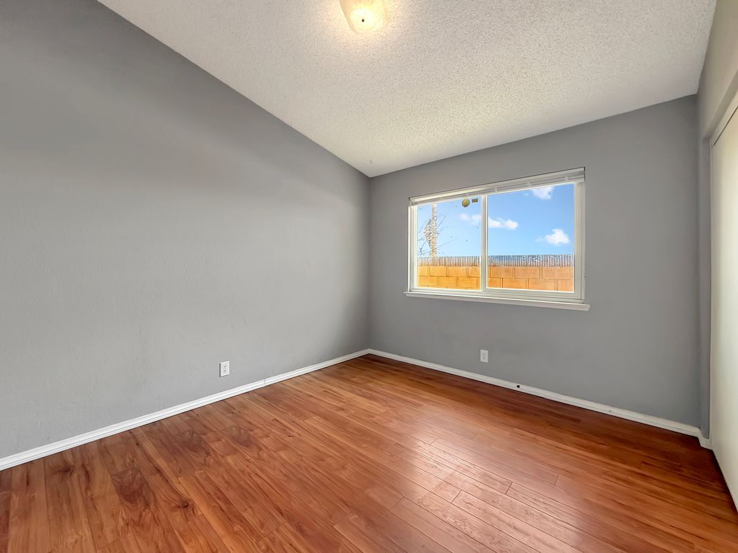 Building Photo - 2500 Topaz Ln