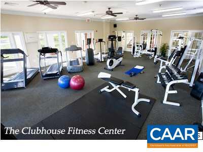 Building Photo - 825 Beverley Dr