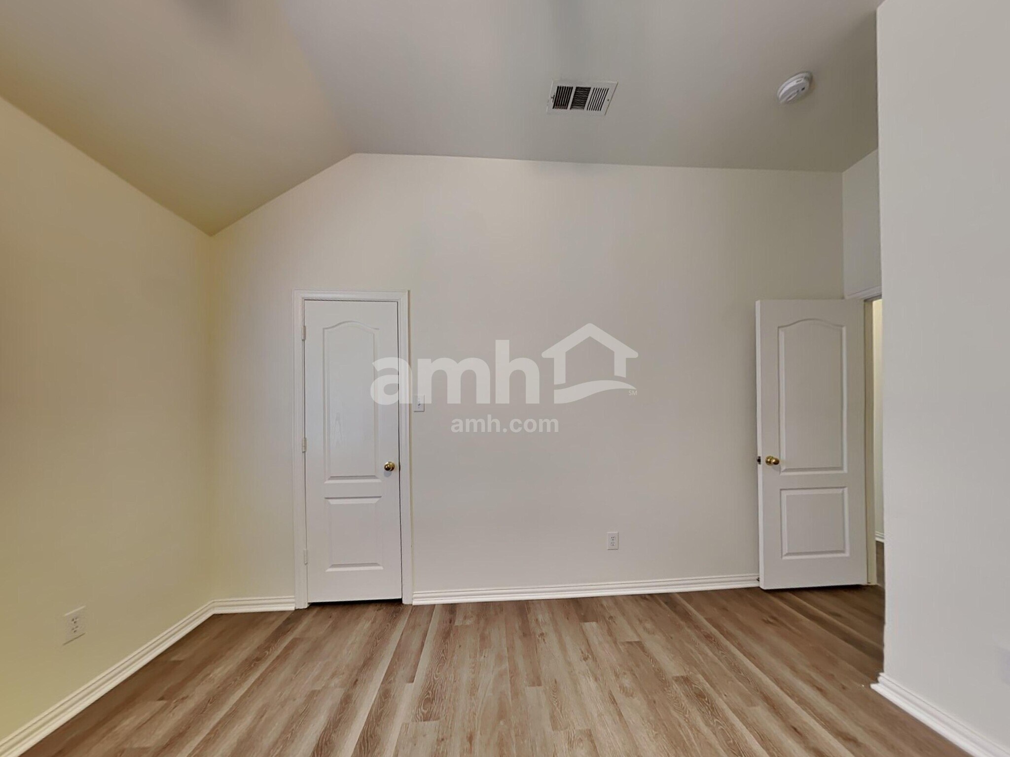 Building Photo - 2500 Kariba Ln